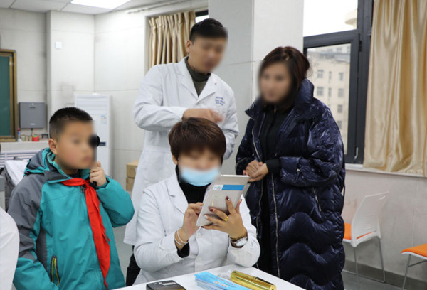 �ͻ�����