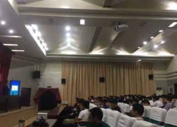 �����Ƹ���ѧ���ܽ��ӷ���ƽ̨